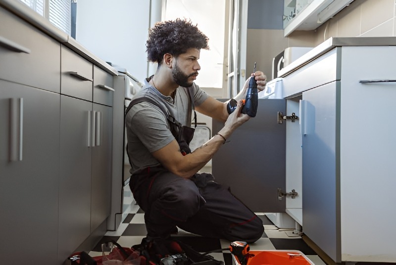 Garbage Disposal repair in Inglewood